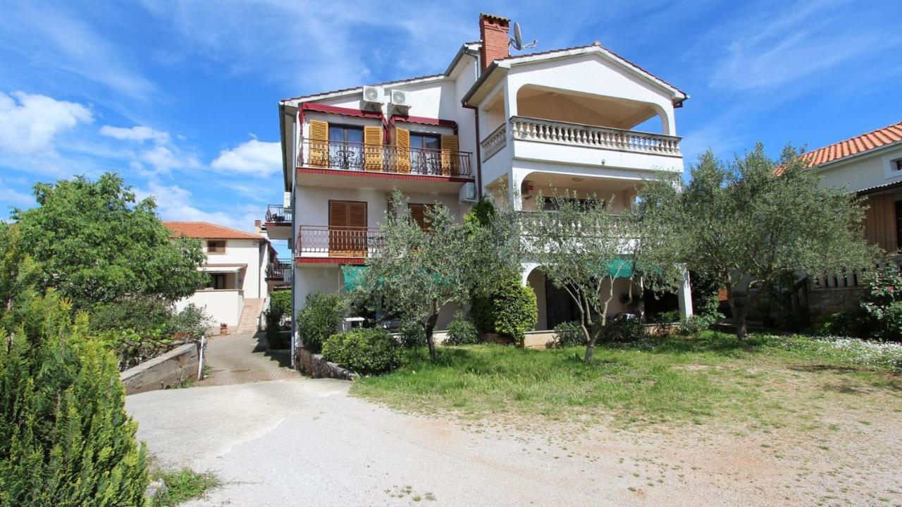 Apartments And Rooms Jelka Malinska Εξωτερικό φωτογραφία