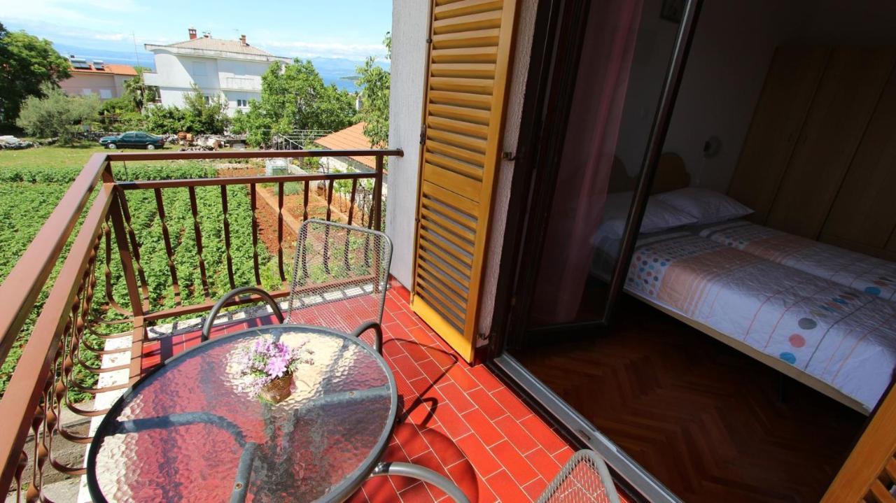 Apartments And Rooms Jelka Malinska Εξωτερικό φωτογραφία