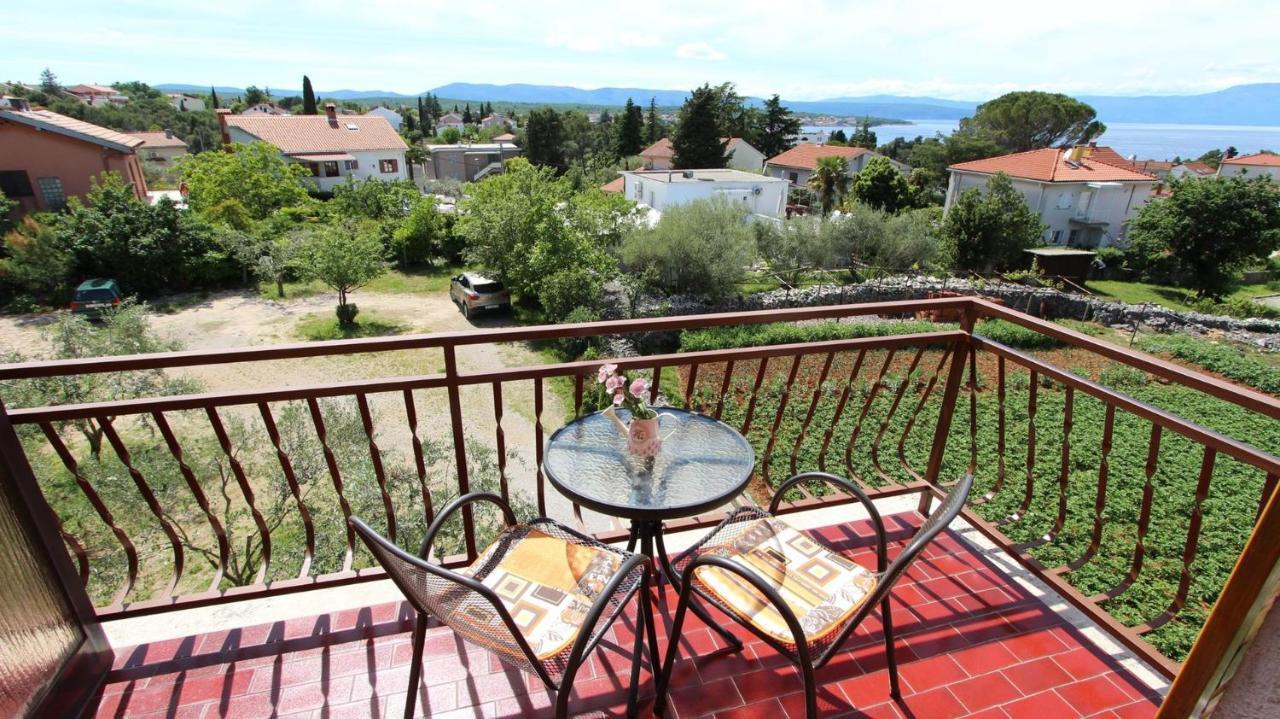 Apartments And Rooms Jelka Malinska Εξωτερικό φωτογραφία