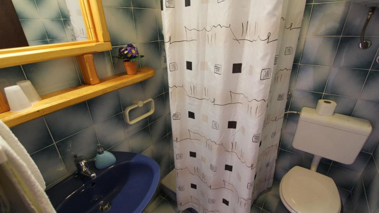 Apartments And Rooms Jelka Malinska Εξωτερικό φωτογραφία