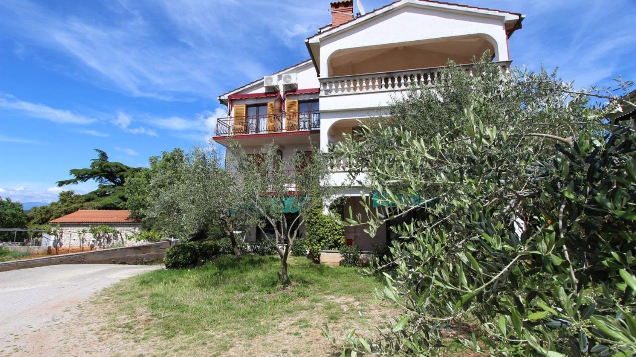 Apartments And Rooms Jelka Malinska Εξωτερικό φωτογραφία