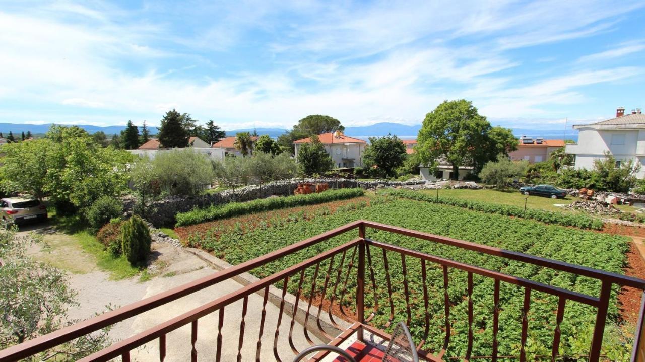 Apartments And Rooms Jelka Malinska Εξωτερικό φωτογραφία