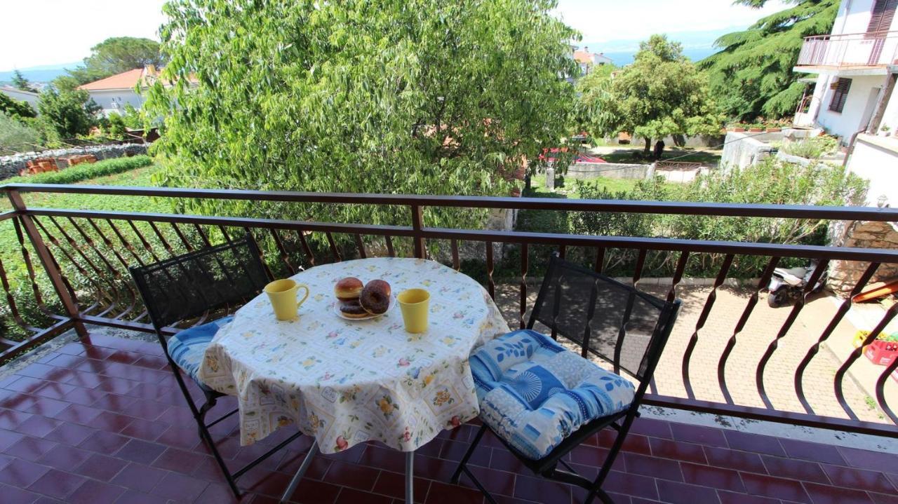 Apartments And Rooms Jelka Malinska Εξωτερικό φωτογραφία
