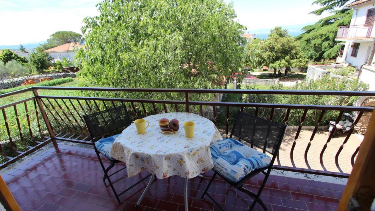 Apartments And Rooms Jelka Malinska Εξωτερικό φωτογραφία